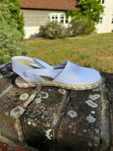 Angelitos Linen Canvas Ribbon Tie - White