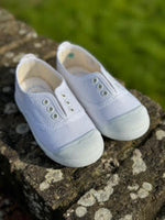 Load image into Gallery viewer, Angelitos Canvas Plimsolls - White
